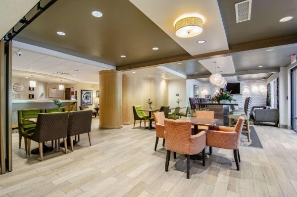 Comfort Inn Raleigh Midtown image 15