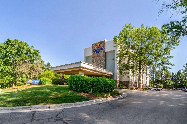 Comfort Inn Raleigh Midtown image 4